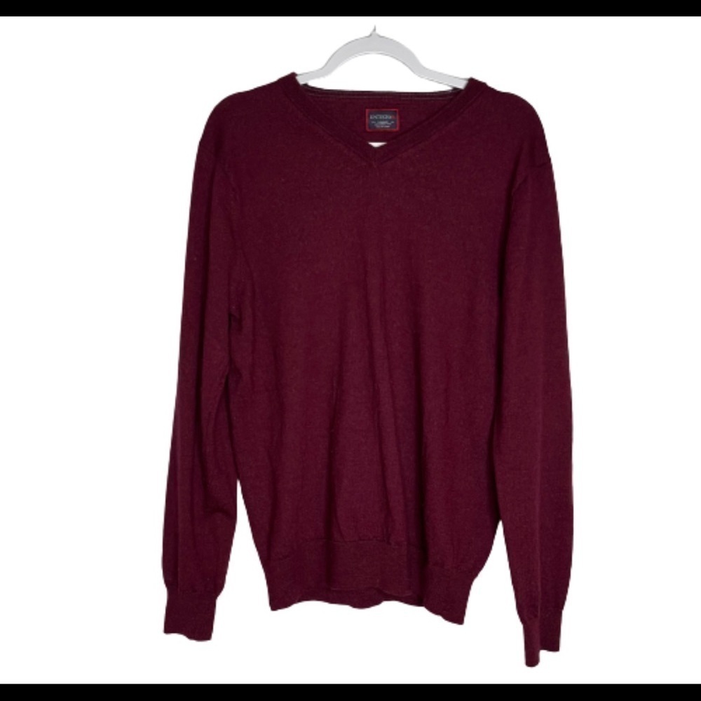 Untuckit Mens XL Long Sleeve Merino Wool V Neck Sweater.